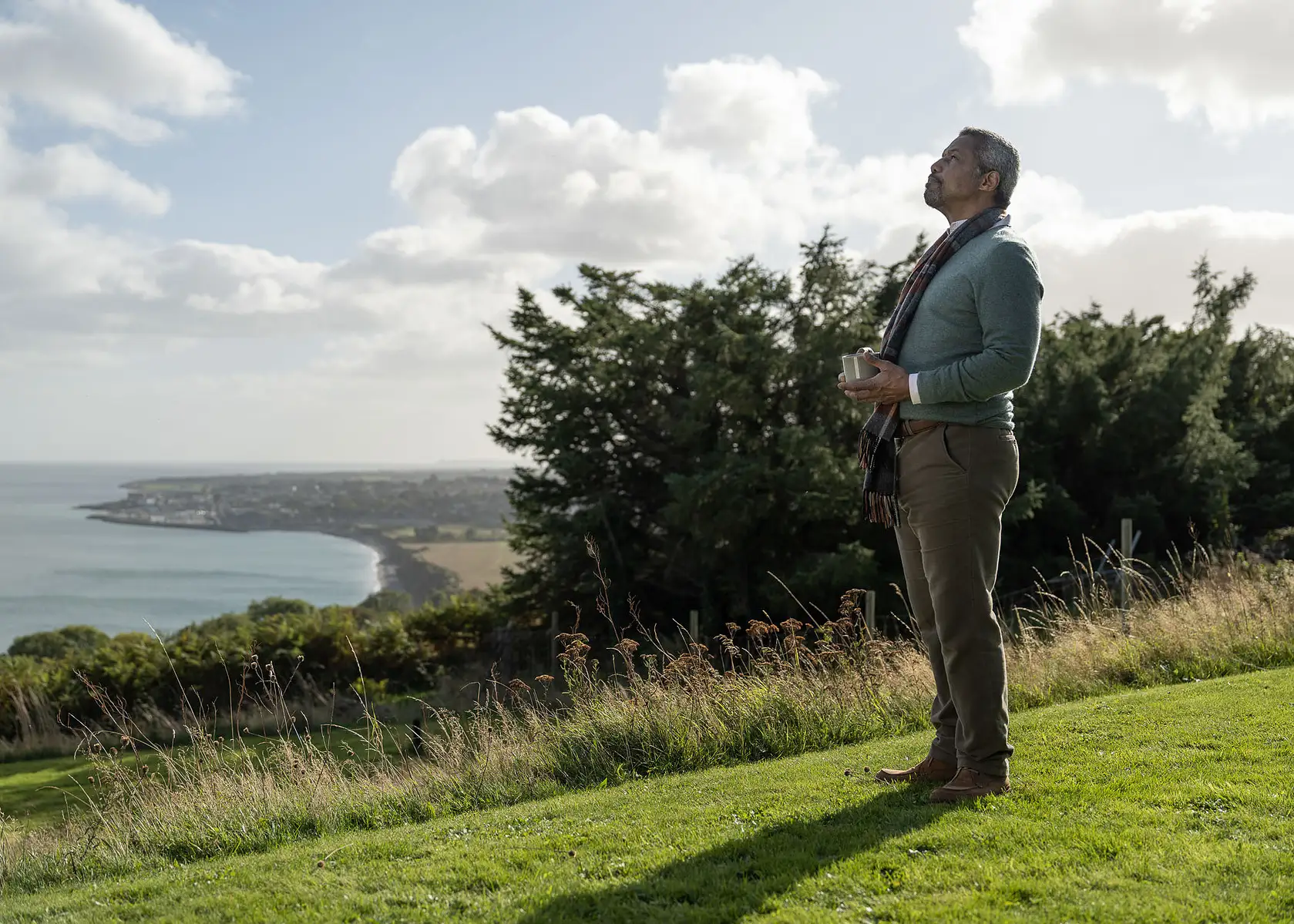 Unit still photograph 0011 with atmospheric production detail