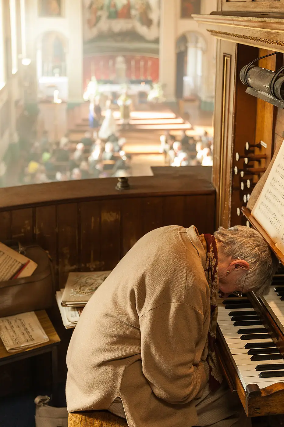 Unit still photograph 0020 with dramatic director cue